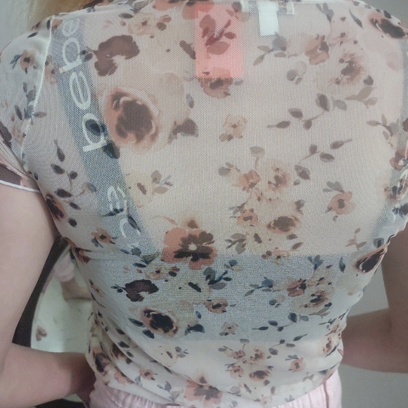 Women's shirt - Picture 2 of 2